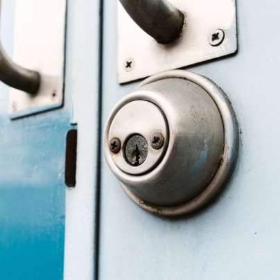 locked doow